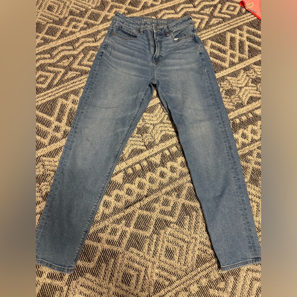 American eagle mom jeans
